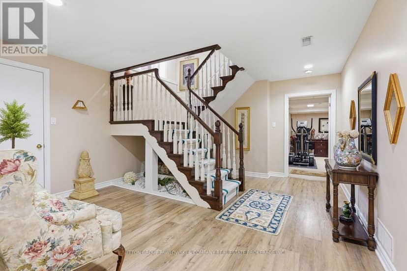 80 Carnegie Lane — photo 34 of 40