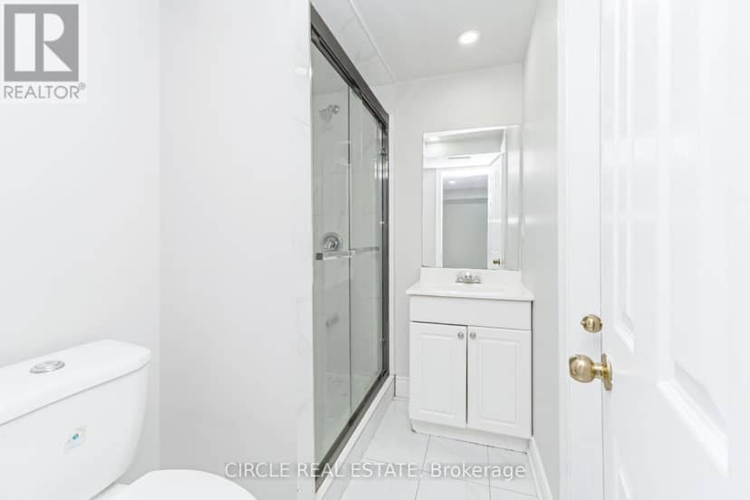 20 Langdale Crescent — photo 26 of 27