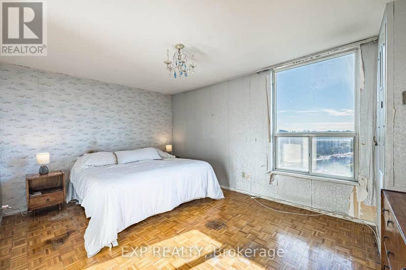 2412 - 85 Emmett Avenue — photo 17 of 37