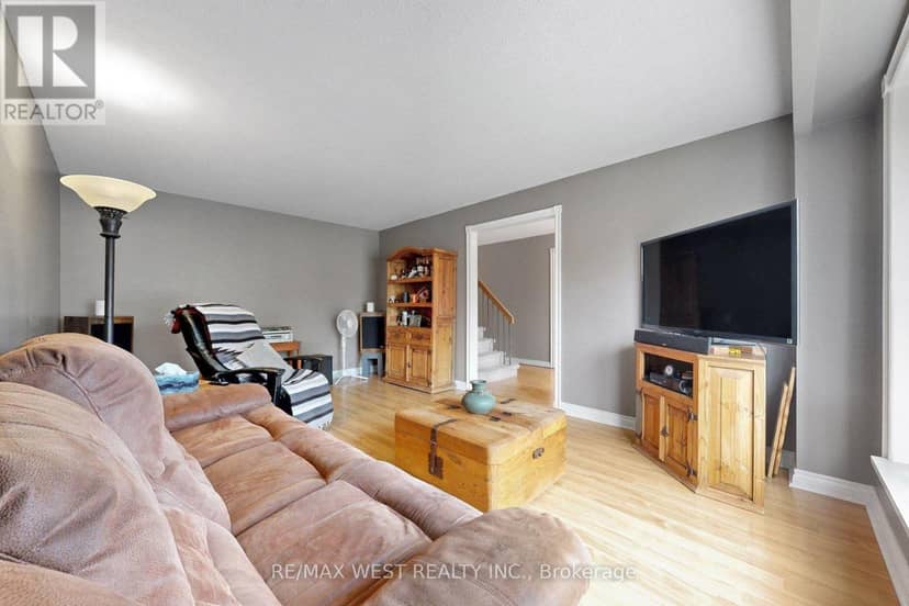 13 Mansfield Street — photo 6 of 40
