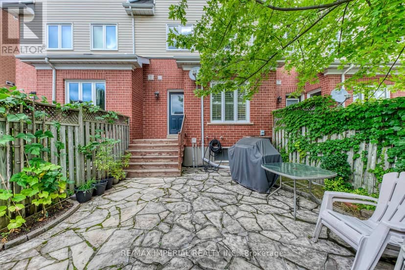 20 The Greenery, Oakville, photo 2