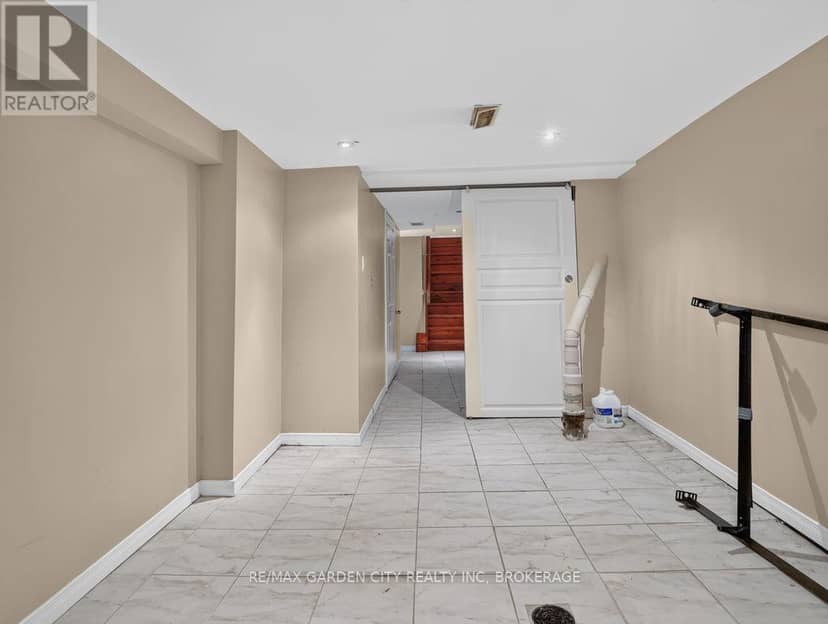 15 Rodman Street — photo 37 of 40