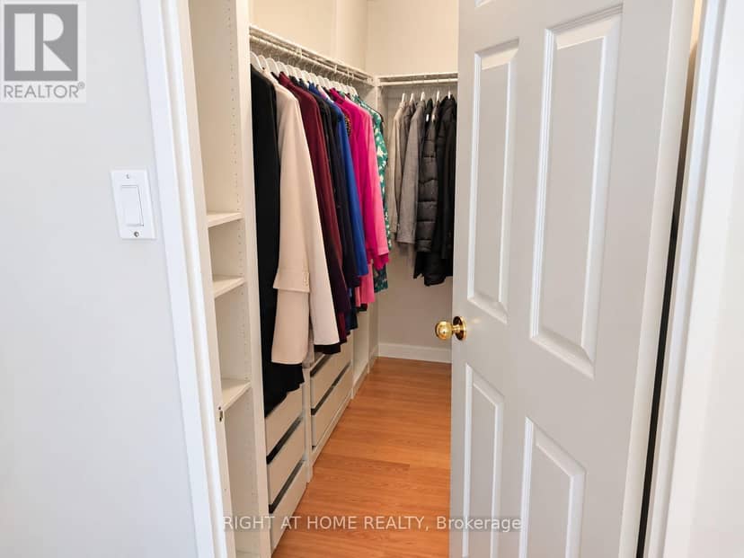 408 - 265 Enfield Place — photo 18 of 24