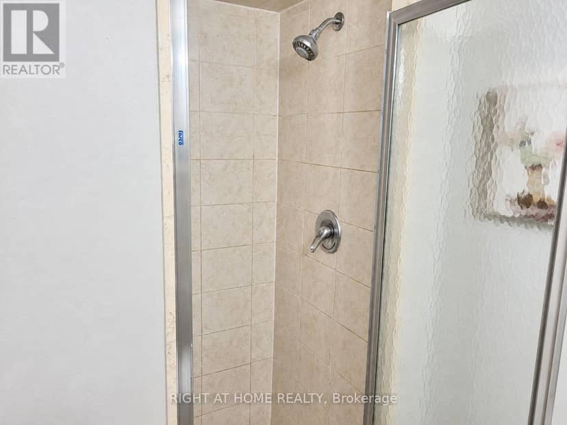 408 - 265 Enfield Place — photo 4 of 24