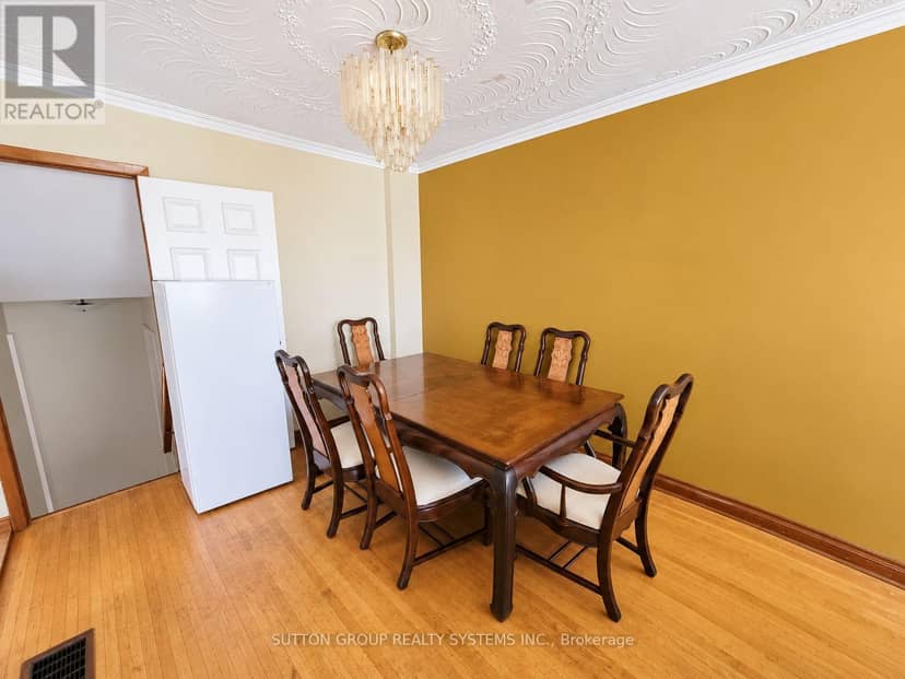 7 Pecan Court, Toronto, photo 4