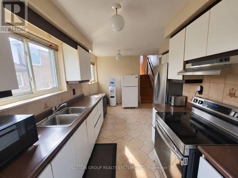 7 Pecan Court, Toronto, photo 6