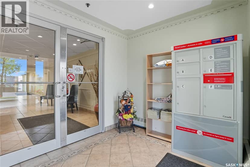 409 215 Lowe ROAD — photo 5 of 40