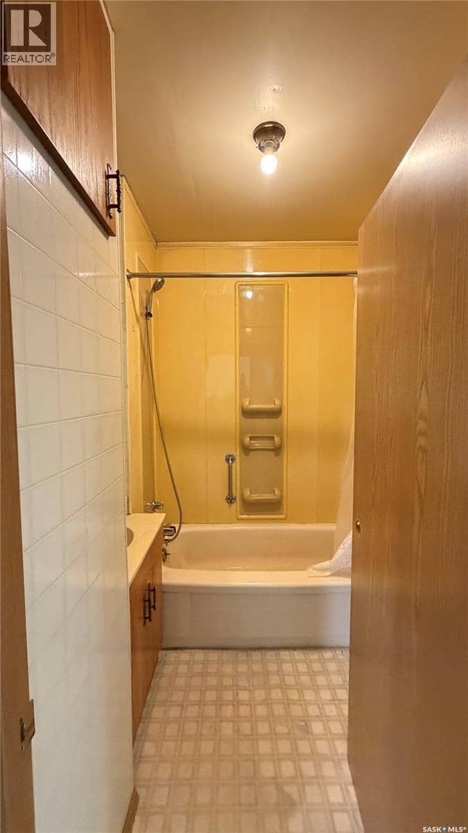 251 5th STREET — photo 24 of 37