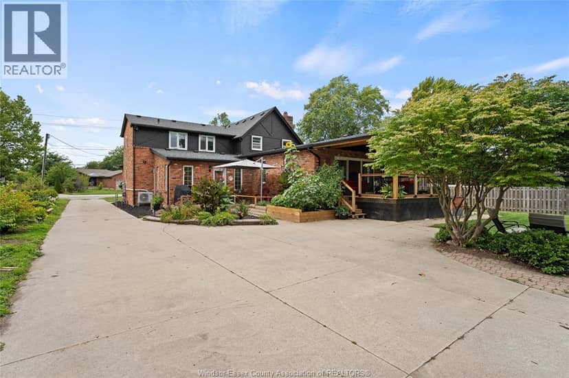 4580 Howard AVENUE — photo 34 of 40