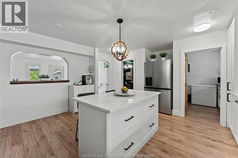 4580 Howard AVENUE — photo 6 of 40