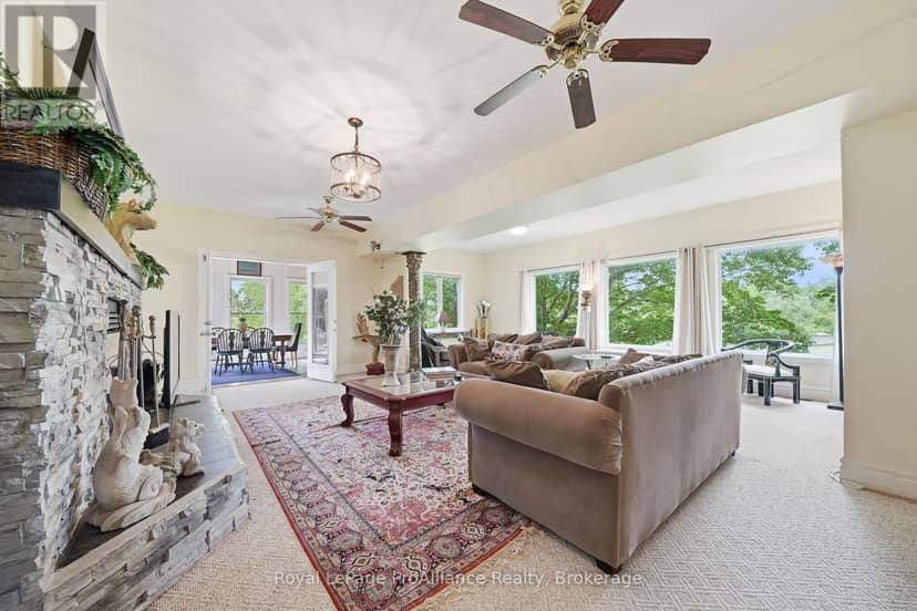 2925 County Road 10, Prince Edward County, photo 6