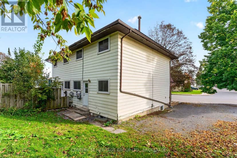 54 Woodstone Crescent, Kingston, photo 4