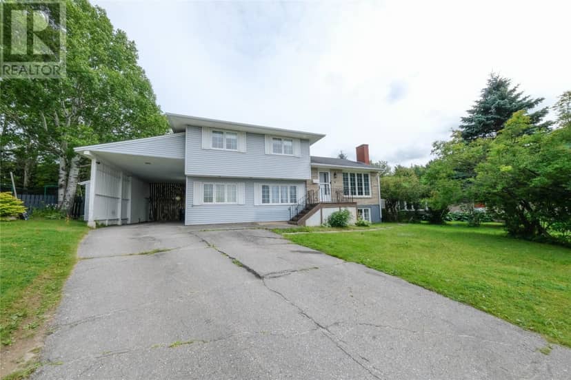 4 Braemar Crescent — photo 1 of 32