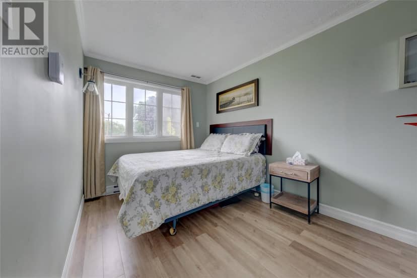 4 Braemar Crescent — photo 4 of 32