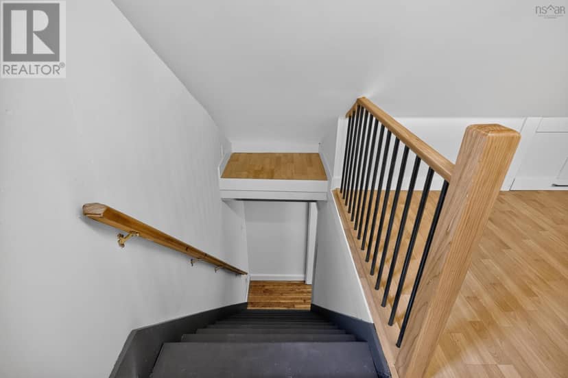 2934 Oxford Street — photo 32 of 40