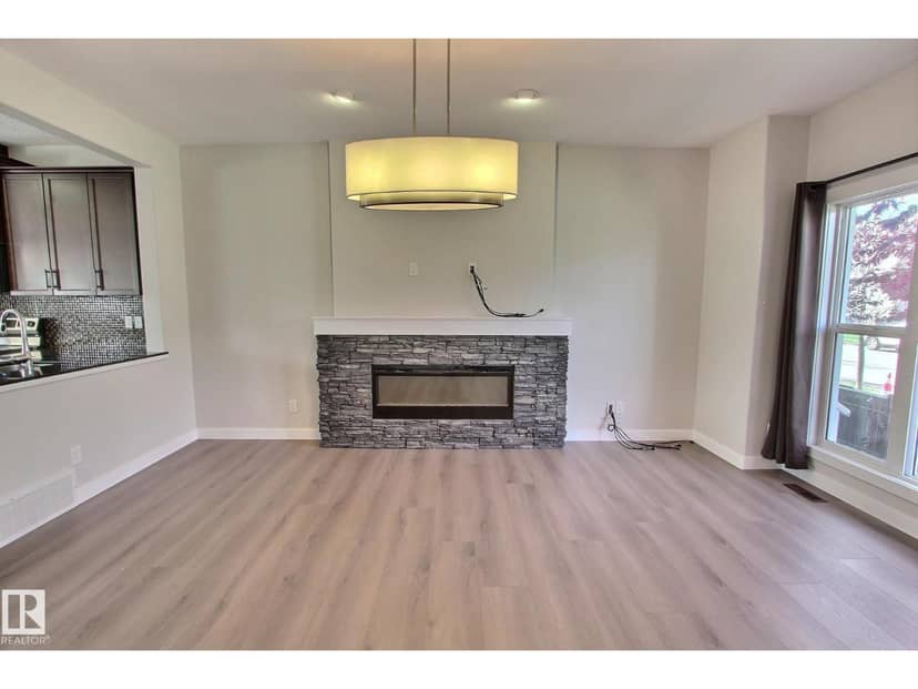 356 Pioneer Rd, Spruce Grove, photo 8
