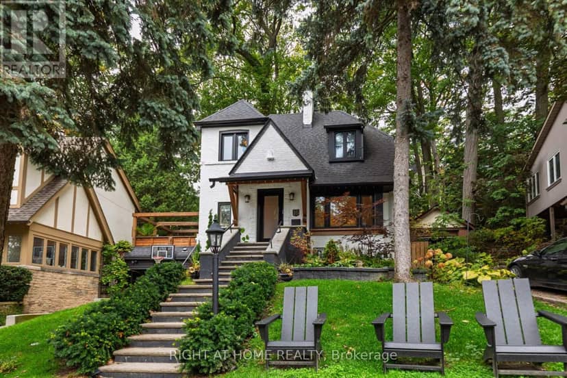 16 Pine Crescent, Toronto