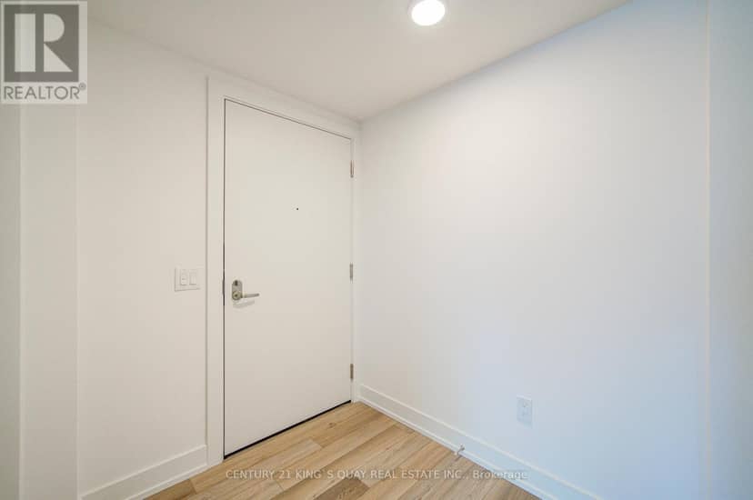 1607 - 9 Clegg Road — photo 17 of 40