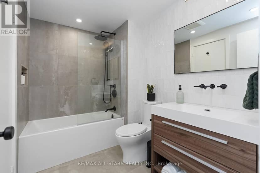 209 Malton Road — photo 20 of 40