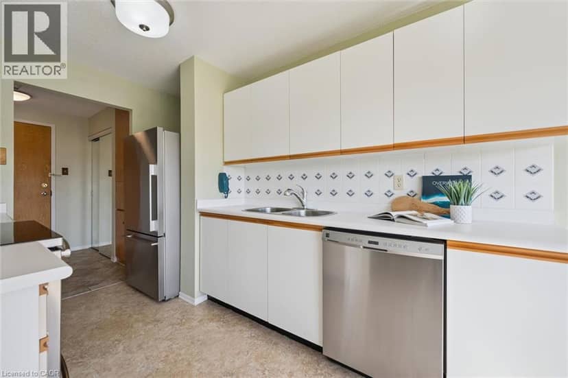 30 BLUE SPRINGS Drive Unit# 308 — photo 14 of 40