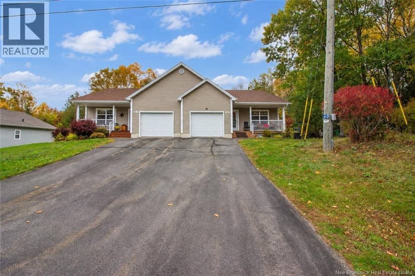 60 Walker Crescent, Hampton