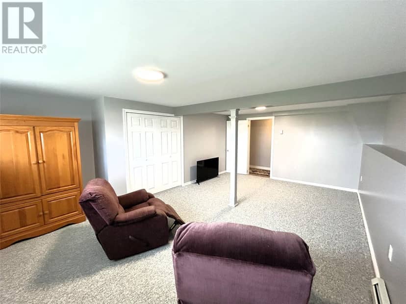 1130 Oceanview Drive — photo 32 of 40
