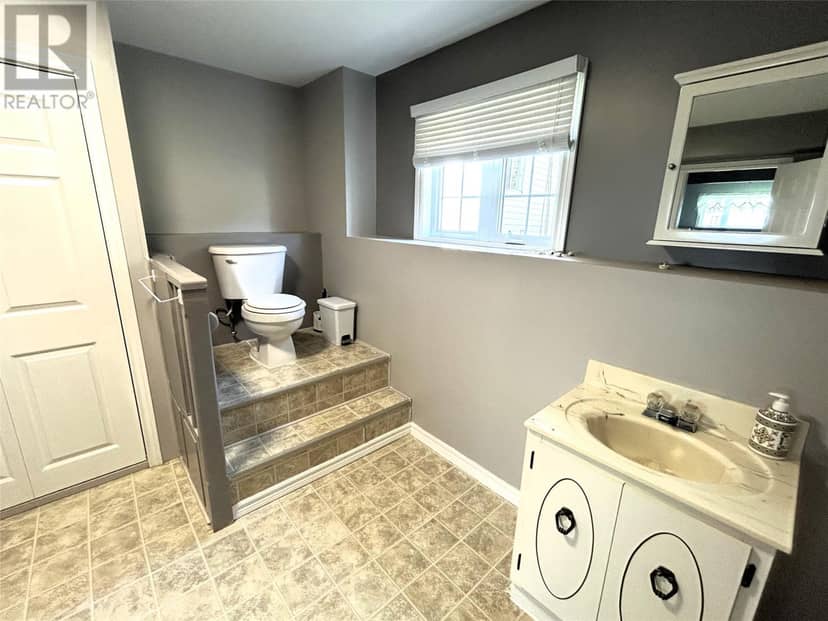 1130 Oceanview Drive — photo 40 of 40