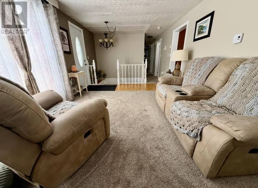 24 Farm Road — photo 32 of 40