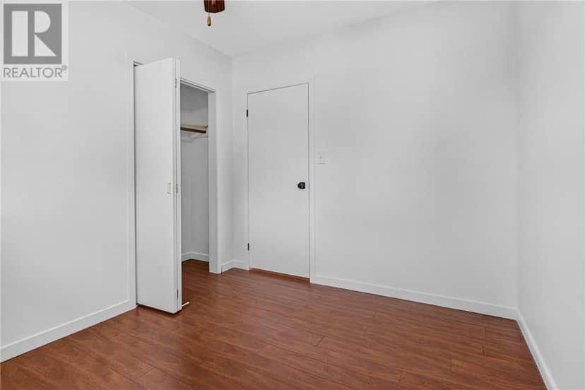 2871 Baker — photo 14 of 40