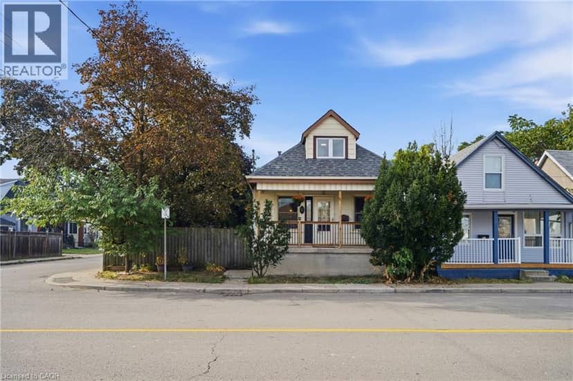 264 BRITANNIA Avenue — photo 4 of 40