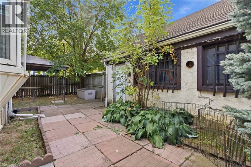 264 BRITANNIA Avenue — photo 32 of 40
