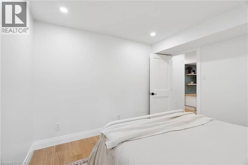 184 DUNBAR Street — photo 33 of 40