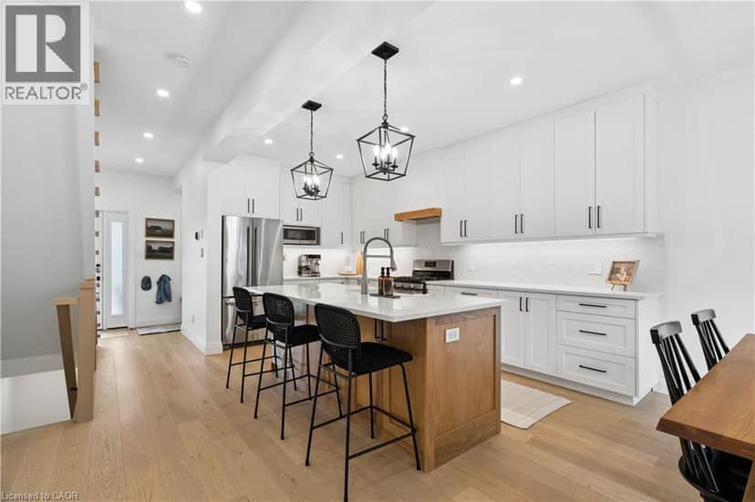 184 DUNBAR Street — photo 13 of 40