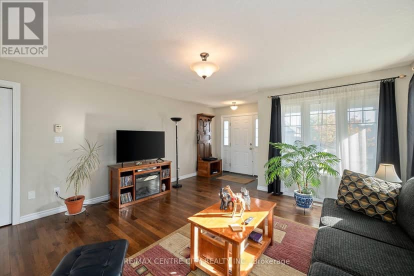 52 Pine Valley Drive — photo 8 of 40