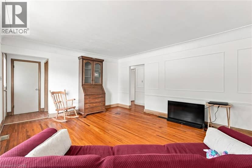 241 EAST 44TH Street, Hamilton, photo 5