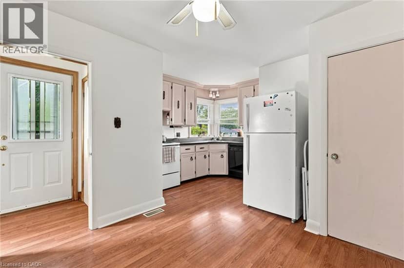 241 EAST 44TH Street — photo 9 of 29