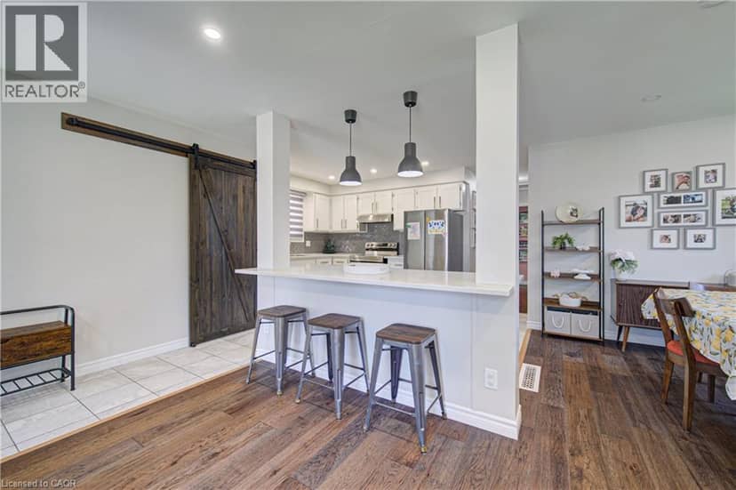 221 DEVON Street — photo 8 of 34