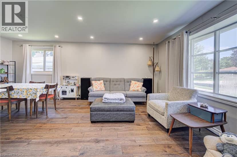 221 DEVON Street — photo 9 of 34