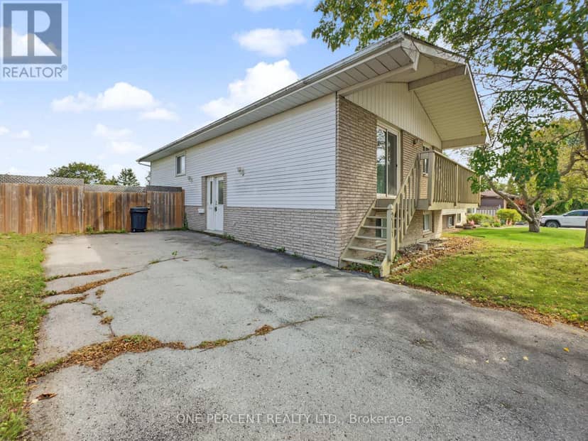 211 Reid Street, Quinte West, photo 2