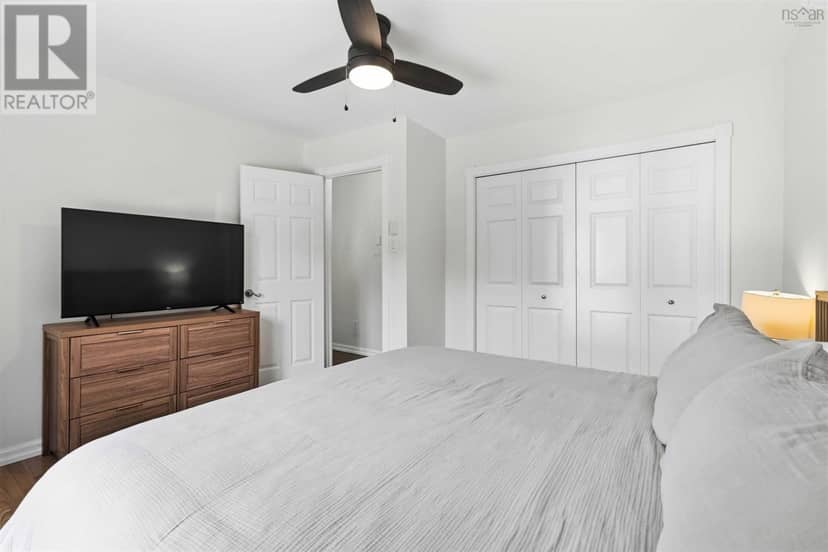 1 Fir Tree Lane — photo 16 of 33