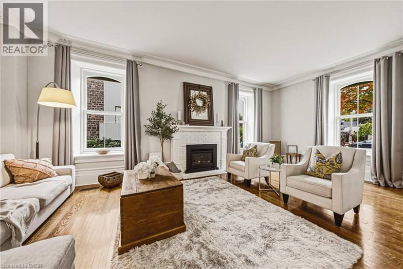 75 POLLOCK Avenue — photo 9 of 39