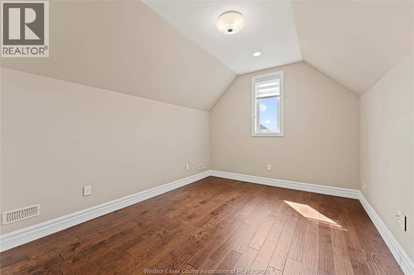 3796 St. Francis Crescent — photo 30 of 40