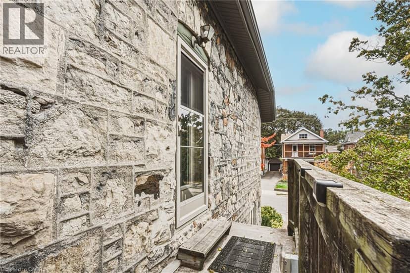 75 POLLOCK Avenue — photo 21 of 39