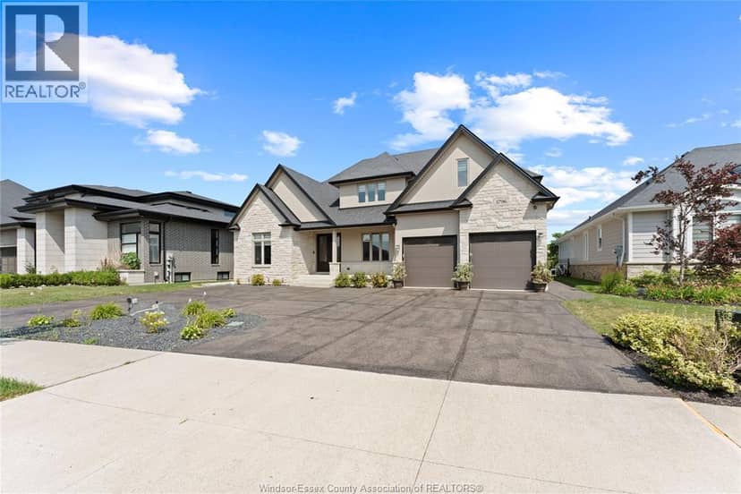 3796 St. Francis Crescent — photo 4 of 40