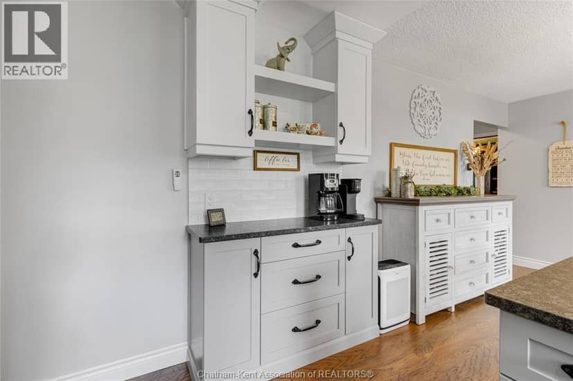 7527 Talbot Trail — photo 12 of 40