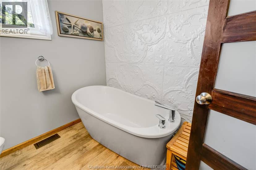 7527 Talbot Trail — photo 21 of 40