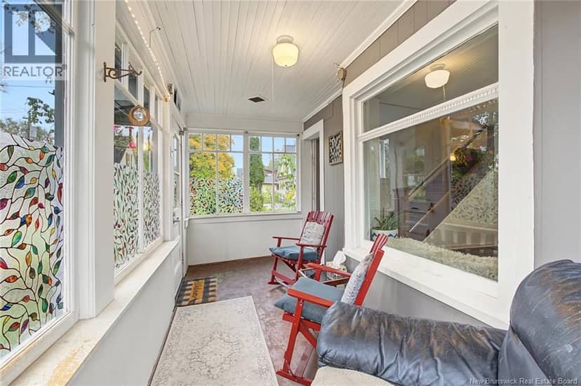880 Barker Street — photo 9 of 40
