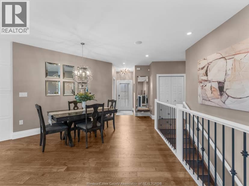 28 Mettawas LANE East — photo 12 of 40
