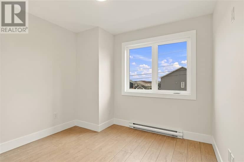 58 Lilac Crescent — photo 21 of 29