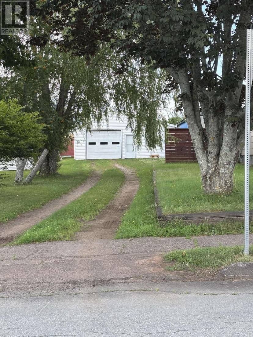 90 Hillcrest Ave Avenue — photo 32 of 40